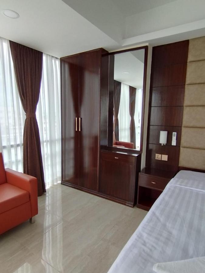 White Park Hotel & Suites Читтагонг Экстерьер фото